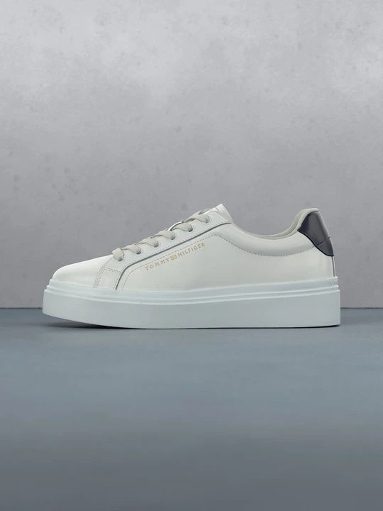 Zdjęcie produktu Sneakersy niskie Tommy Hilfiger mleczny
