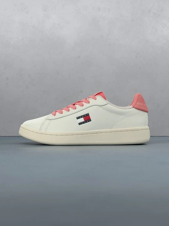 Zdjęcie produktu Sneakersy niskie Tommy Jeans mleczny