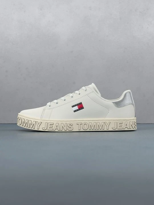 Zdjęcie produktu Sneakersy niskie Tommy Jeans mleczny