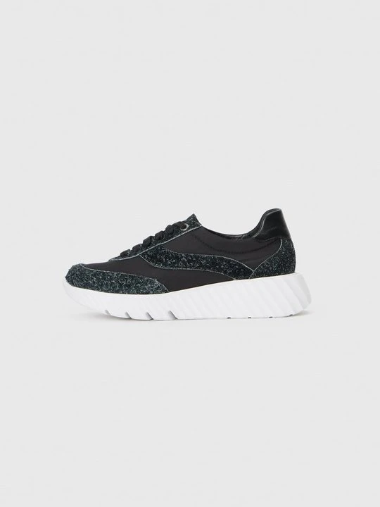 Zdjęcie produktu Sneakersy niskie Unisa czarny