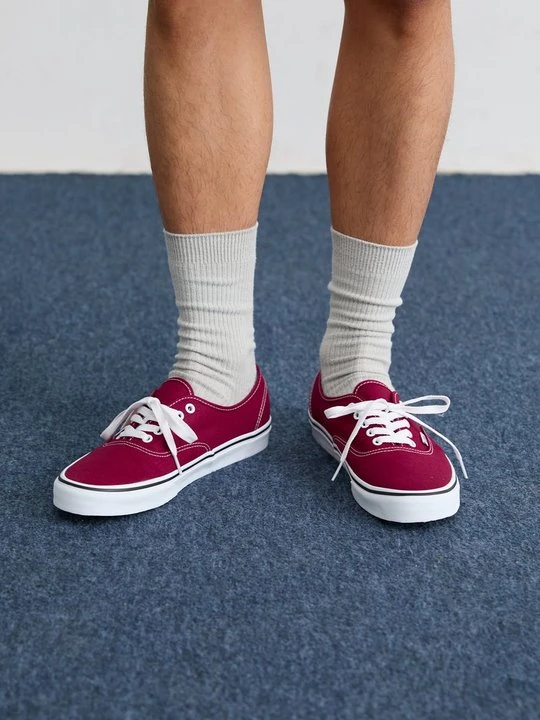Zdjęcie produktu Sneakersy niskie Vans ciemnoczerwony