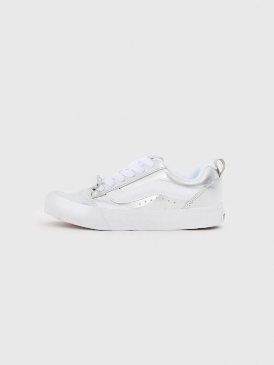 Zdjęcie produktu Sneakersy niskie Vans srebrny
