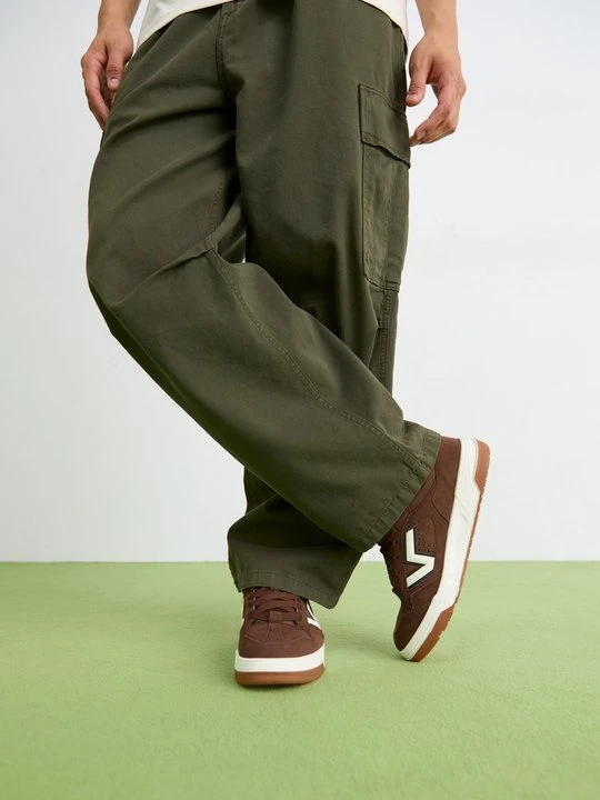 Zdjęcie produktu Sneakersy niskie Vans ciemnobrązowy