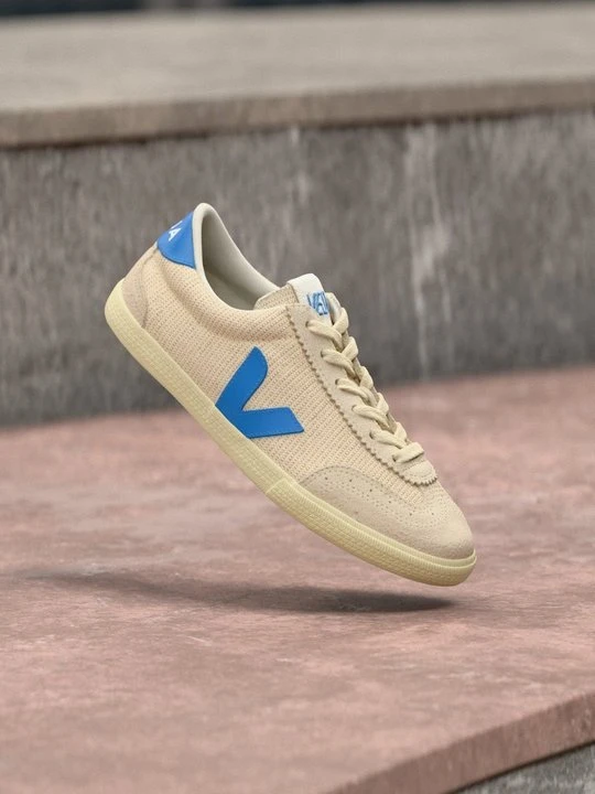 Zdjęcie produktu Sneakersy niskie Veja mleczny