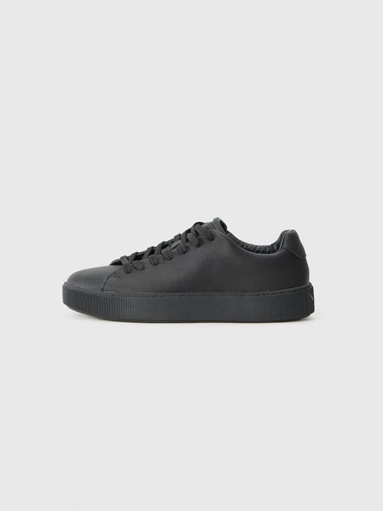 Zdjęcie produktu Sneakersy niskie Viking czarny