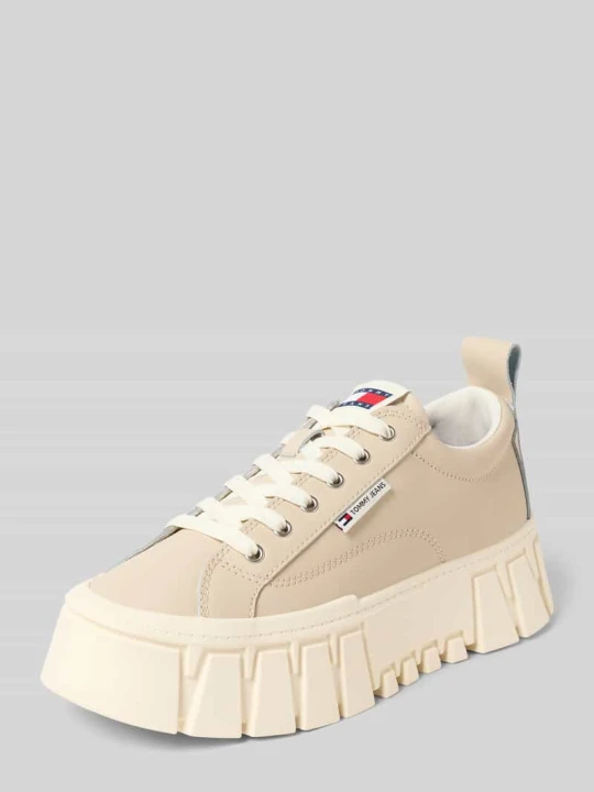 Zdjęcie produktu Sneakersy o niskim kroju z mieszanki skóry Tommy Jeans Piaskowy