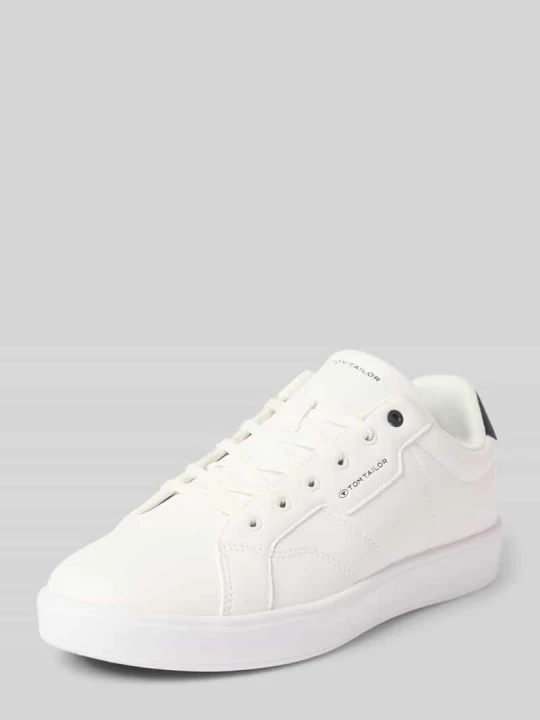 Zdjęcie produktu Niskie sneakersy w skórzanym wyglądzie model 'IGNAZ' Tom Tailor Biały