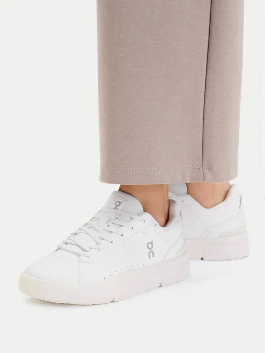 Zdjęcie produktu Sneakersy On The Roger Advantage 3WF3039 Biały