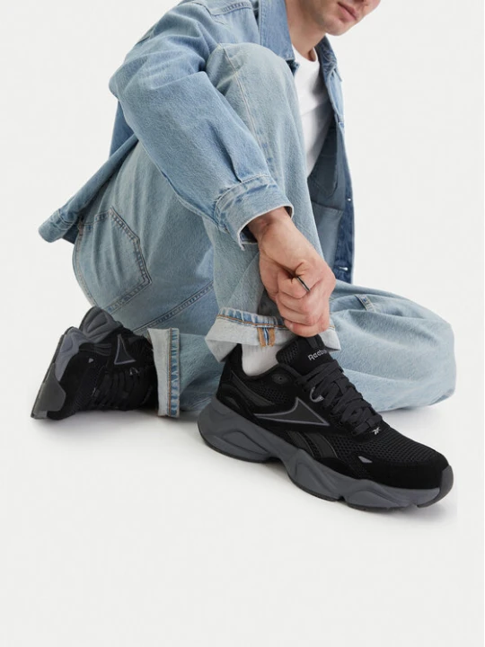 Zdjęcie produktu Sneakersy Reebok CEO-CHARGE AR30246MBBV Czarny