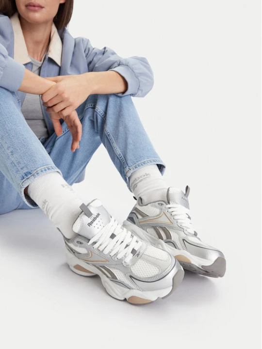 Zdjęcie produktu Sneakersy Reebok CHARGE AR30246WSWT Biały