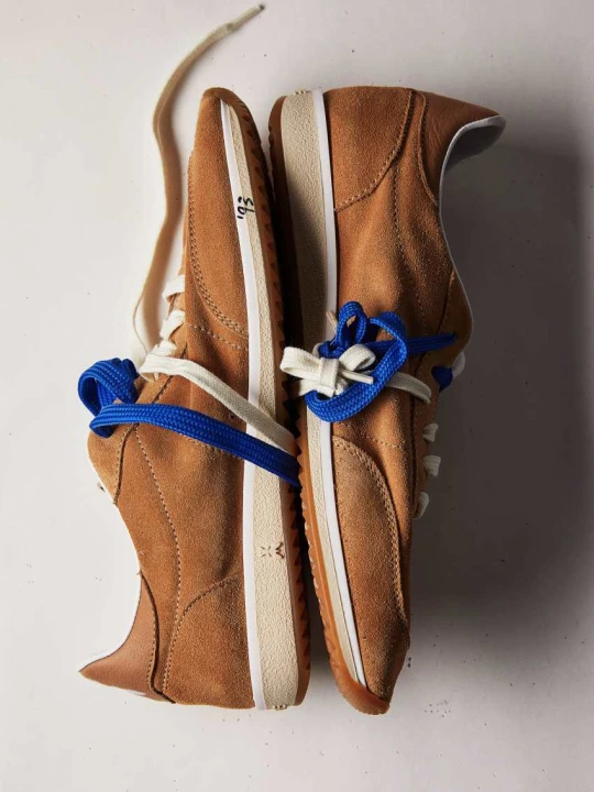 Zdjęcie produktu Sneakersy Running SKIN '93 z zamszu Patrizia Pepe beżowy