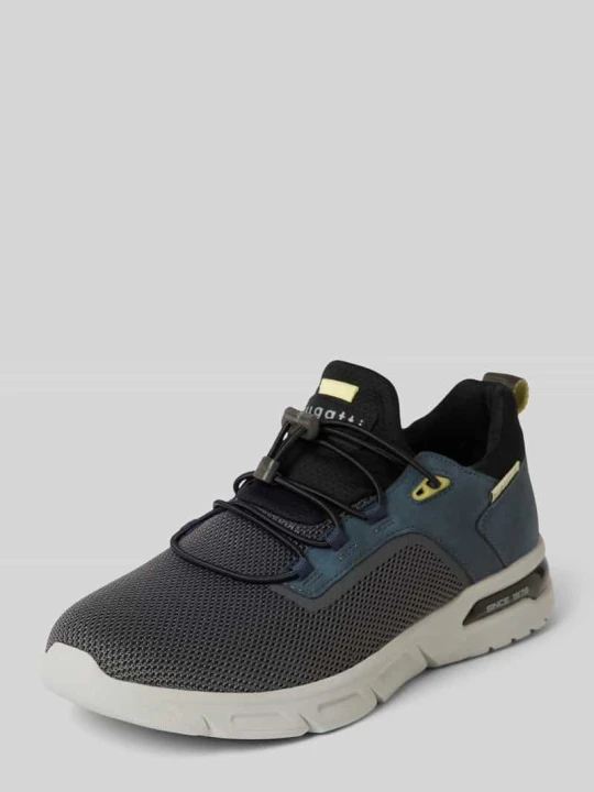Zdjęcie produktu Sneakersy ze sznurowanym zapięciem model 'Nubola' Bugatti Antracytowy