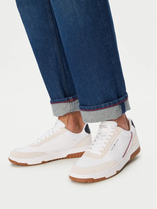 Zdjęcie produktu Sneakersy Tommy Hilfiger Th Basket Core Leather Suede Mix FM0FM05881 Biały