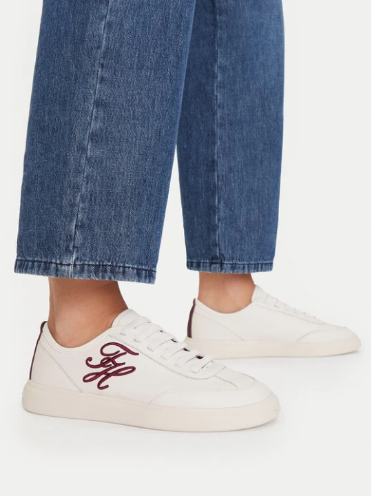 Zdjęcie produktu Sneakersy Tommy Hilfiger Th Icon Court Script Premium FW0FW09604 Kremowy