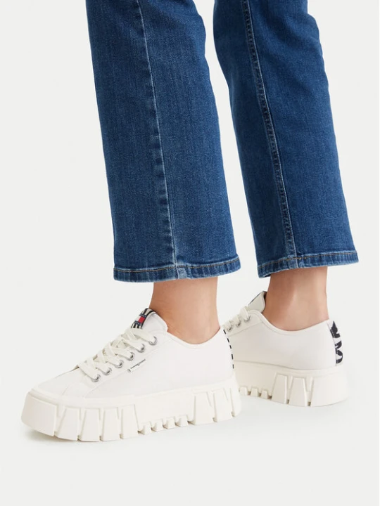 Zdjęcie produktu Sneakersy Tommy Jeans Tj Platform Sneaker Zebra EN0EN03070 Biały