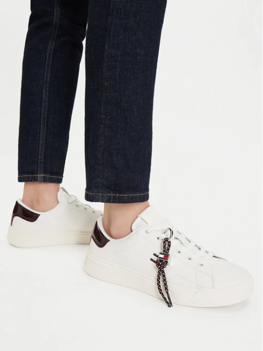 Zdjęcie produktu Sneakersy Tommy Jeans Tjw Logo Sneaker EN0EN03129 Biały