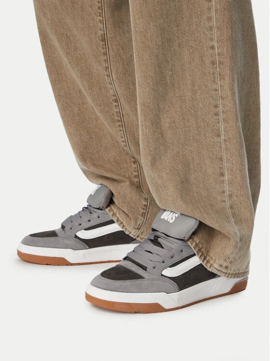 Zdjęcie produktu Sneakersy Vans Hylane Athletic VN000D26EWR1 Szary