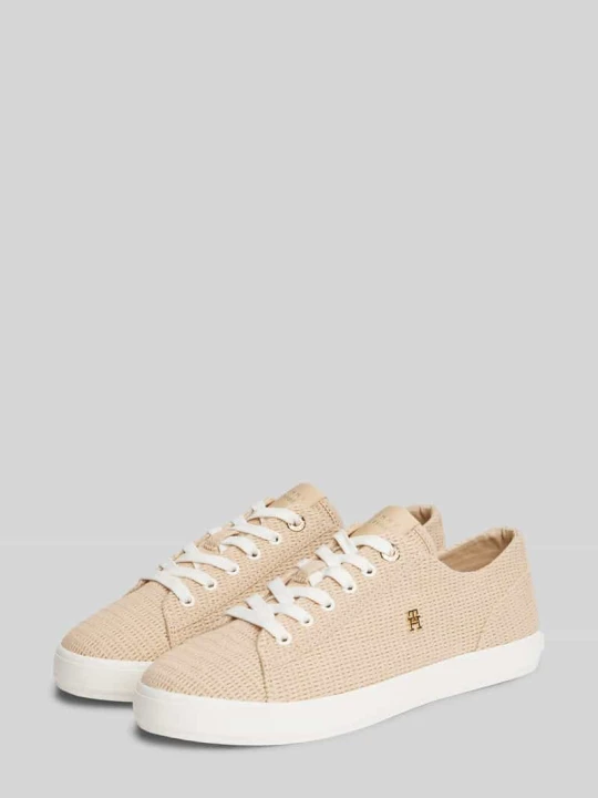 Zdjęcie produktu Sneakersy w niskim kroju w imitacji dzianiny z aplikacją z logo Tommy Hilfiger Beżowy