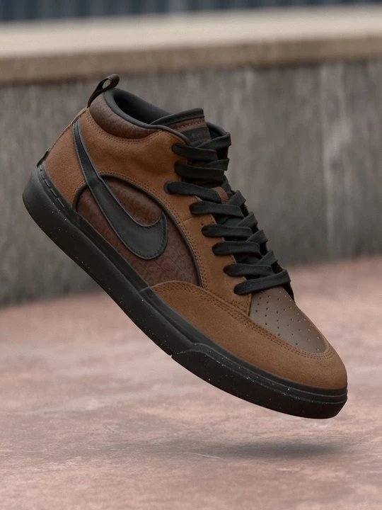 Zdjęcie produktu Sneakersy wysokie Nike ciemnobrązowy