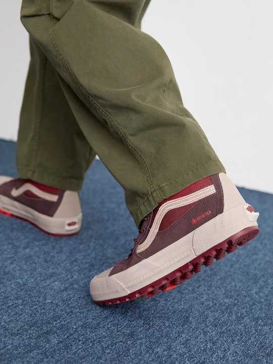 Zdjęcie produktu Sneakersy wysokie Vans ciemnobrązowy
