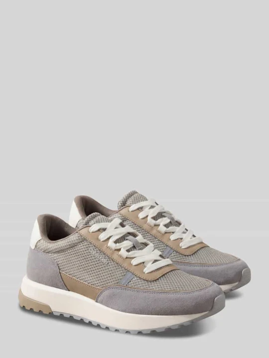 Zdjęcie produktu sneakersy z aplikacją z logo Calvin Klein Jasnoszary