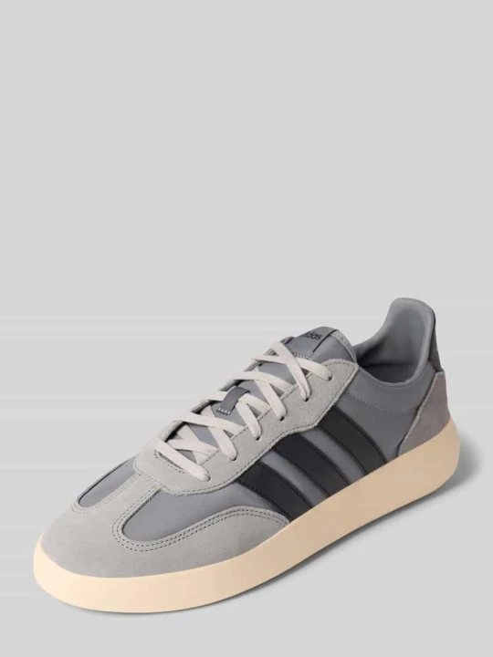 Zdjęcie produktu Sneakersy z mieszanki skóry i tkaniny model ‘BARREDA DECODE’ Adidas Jasnoszary