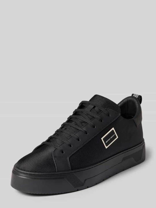 Zdjęcie produktu Sneakersy z mieszanki skóry z detalem z logo Antony Morato Czarny