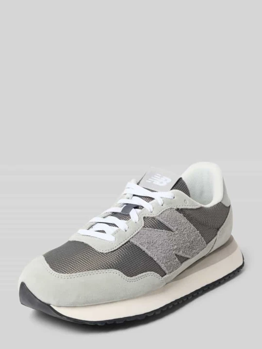 Zdjęcie produktu Sneakersy z mieszanki skóry z detalem z logo New Balance Średnioszary