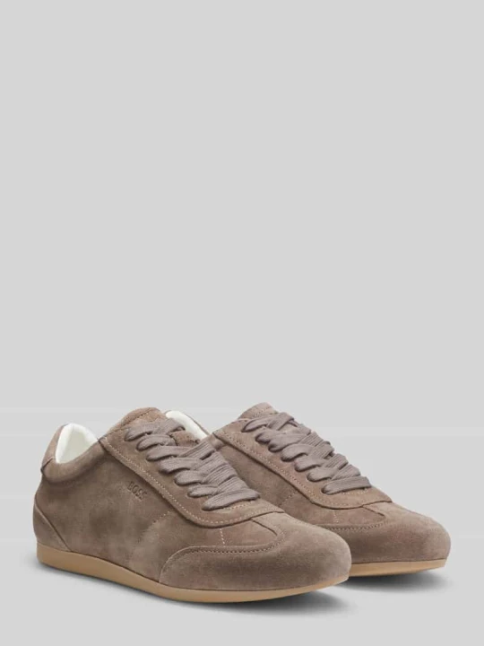 Zdjęcie produktu Sneakersy z naturalnej skóry welurowej z wytłoczonym logo Boss