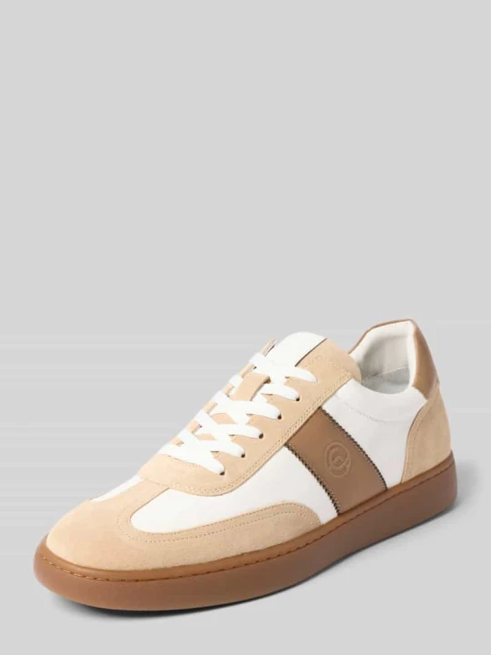Zdjęcie produktu Sneakersy z naturalnej skóry z detalem z logo model 'Urs' Carl Gross Beżowy