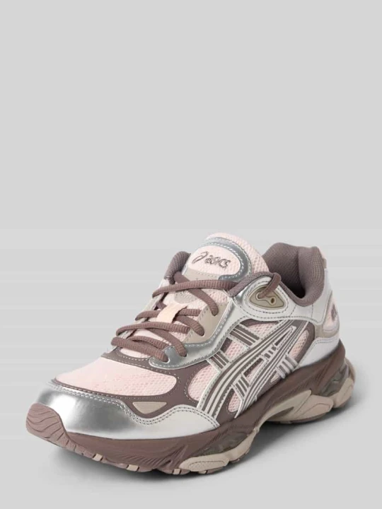Zdjęcie produktu Sneakersy z wiązaniem model 'GEL-NYC 2.0' Asics Brudnoróżowy