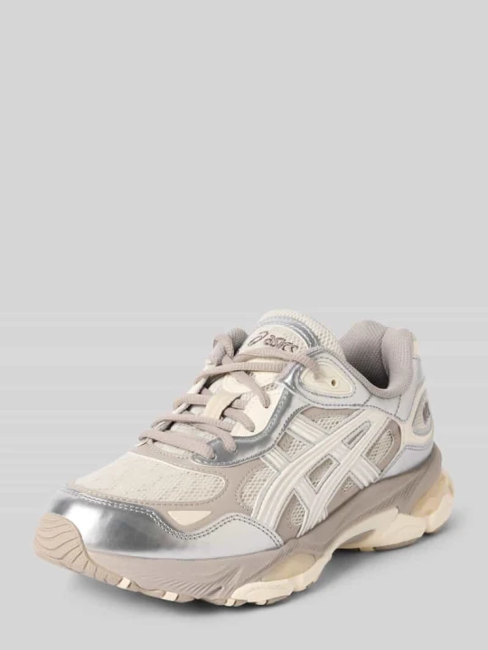 Zdjęcie produktu Sneakersy z wiązaniem model 'GEL-NYC 2.0' Asics Jasnoszary