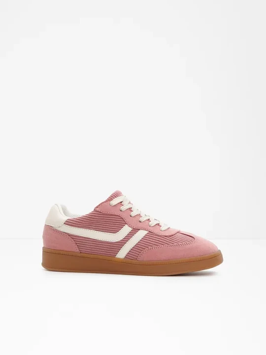 Zdjęcie produktu Sneakersy ze sztruksowymi detalami BonPrix fioletowy