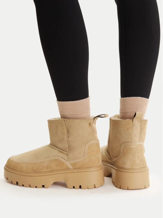 Zdjęcie produktu Śniegowce Tommy Hilfiger Real Shearling Pullon FW0FW08997 Beżowy