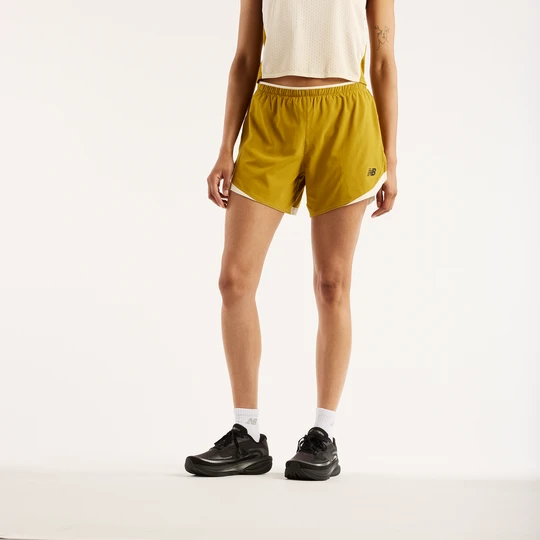 Zdjęcie produktu Spodenki damskie New Balance WB6194E0BIL – żółte