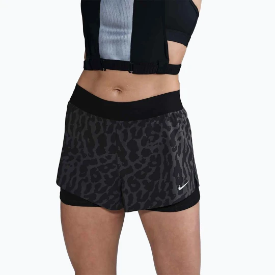 Zdjęcie produktu Spodenki do biegania damskie Nike Swift Dri-Fit Mid-Rise 2in1 black / black