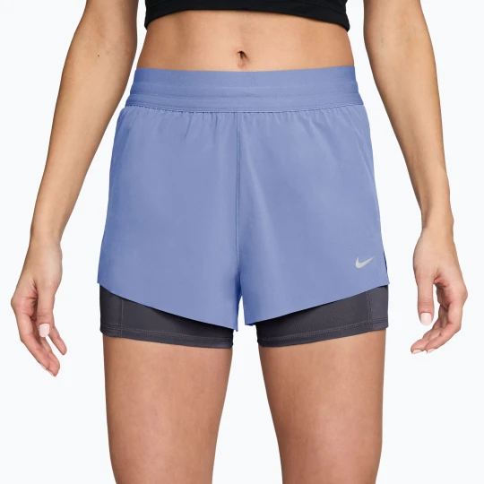 Zdjęcie produktu Spodenki do biegania damskie Nike Swift Mid-Rise 2in1 aluminum / royal tint Niebieski