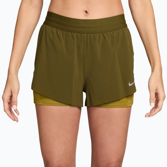 Zdjęcie produktu Spodenki do biegania damskie Nike Swift Mid-Rise 2in1 olive flak / peat moss Zielony