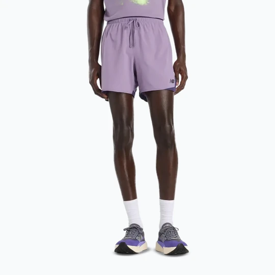 Zdjęcie produktu Spodenki do biegania męskie New Balance Run Essentials 5" condied violet