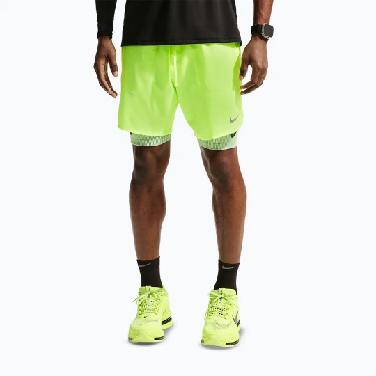 Zdjęcie produktu Spodenki do biegania męskie Nike Stride Dri-Fit Brief-Lined 7" volt ice Żółty
