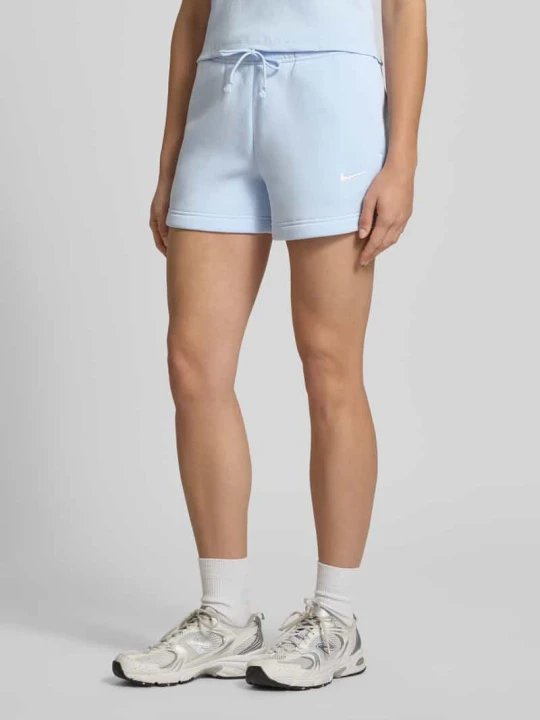 Zdjęcie produktu Spodenki dresowe z logo model 'Phoenix' Nike Jasnoniebieski