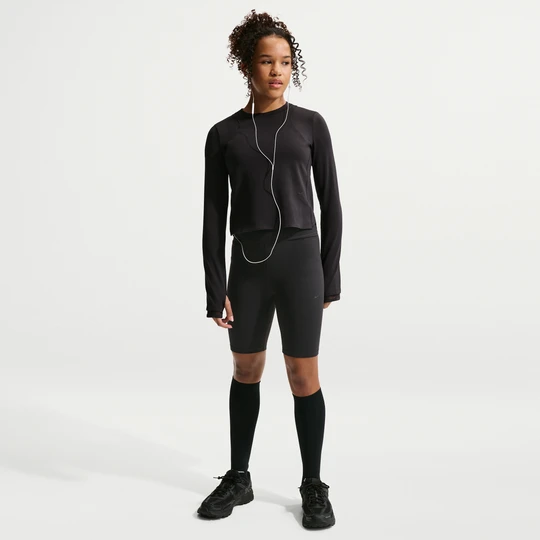 Zdjęcie produktu Spodenki dziewczęce z wysokim stanem 18 cm Nike MAVN Dri-FIT - Czerń