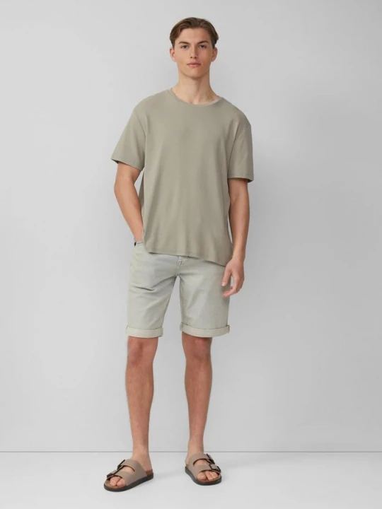 Zdjęcie produktu Spodenki jeansowe John / regular fit / średni stan QS niebieski