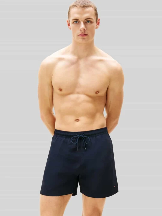 Zdjęcie produktu Spodenki kąpielowe o kroju regular fit z wyhaftowanym logo Tommy Hilfiger Ciemnoniebieski