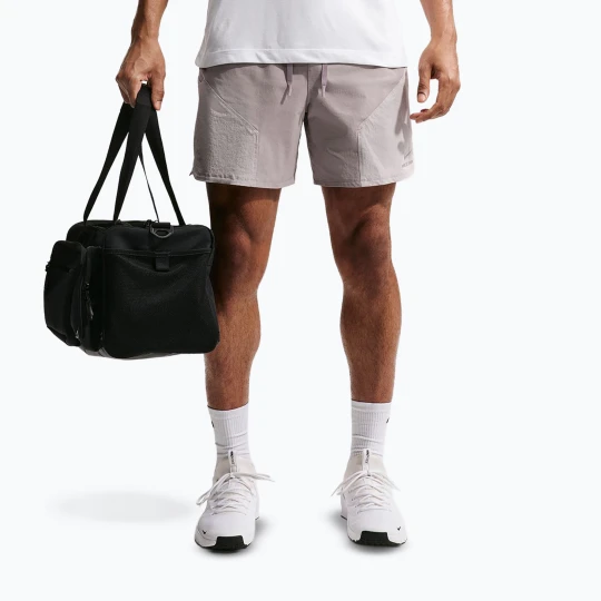 Zdjęcie produktu Spodenki męskie Nike Pro Training Dri-Fit 6" light violet ore / amethyst ash / light violet ore