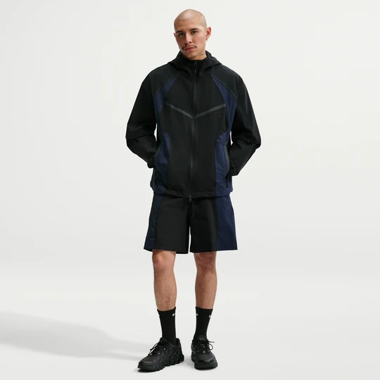 Zdjęcie produktu Spodenki męskie z tkaniny z blokami kolorów Dri-FIT Nike Tech - Czerń