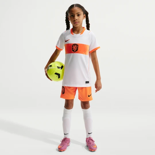Zdjęcie produktu Spodenki piłkarskie dla dużych dzieci Nike Dri-FIT Holandia 2026 Stadium (wersja wyjazdowa) – replika - Pomarańczowy