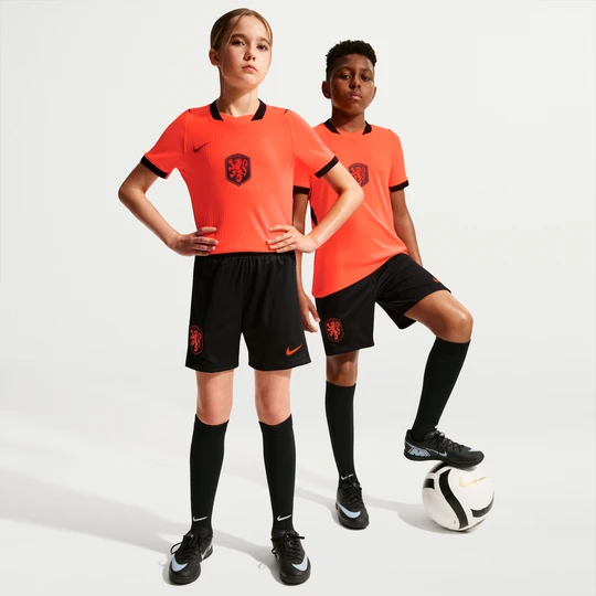Zdjęcie produktu Spodenki piłkarskie dla dużych dzieci Nike Dri-FIT Holandia Stadium 2026 (wersja domowa) – replika - Czerń