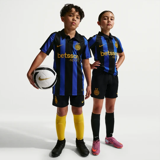 Zdjęcie produktu Spodenki piłkarskie dla dużych dzieci Nike Dri-FIT Inter Mediolan Stadium 2026/27 (wersja domowa) – replika - Czerń