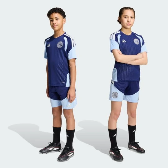 Zdjęcie produktu Spodenki treningowe dla dzieci Ajax Amsterdam 26 / 27 Tiro26 Adidas niebieski